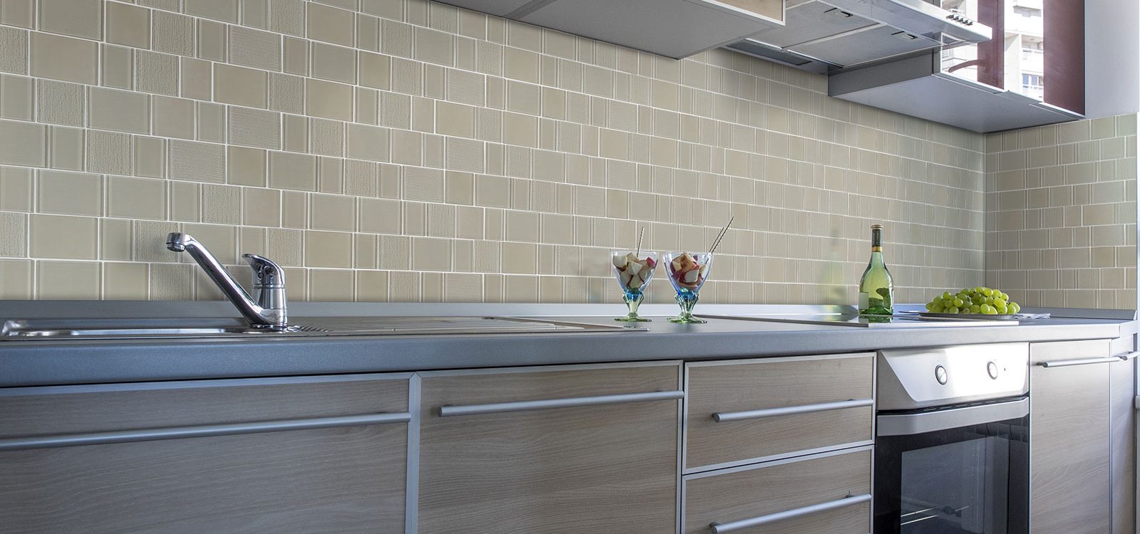 Modern Design Kitchen Backsplash, Tan Subway Tile